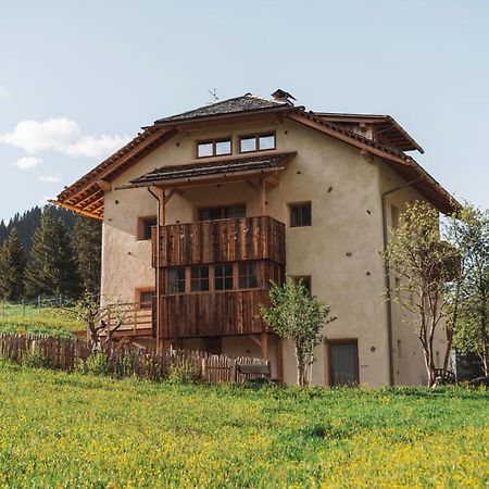 Sotciastel Antico Chalet Badia  Exteriör bild