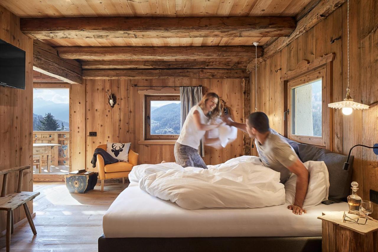 Sotciastel Antico Chalet Badia  Exteriör bild
