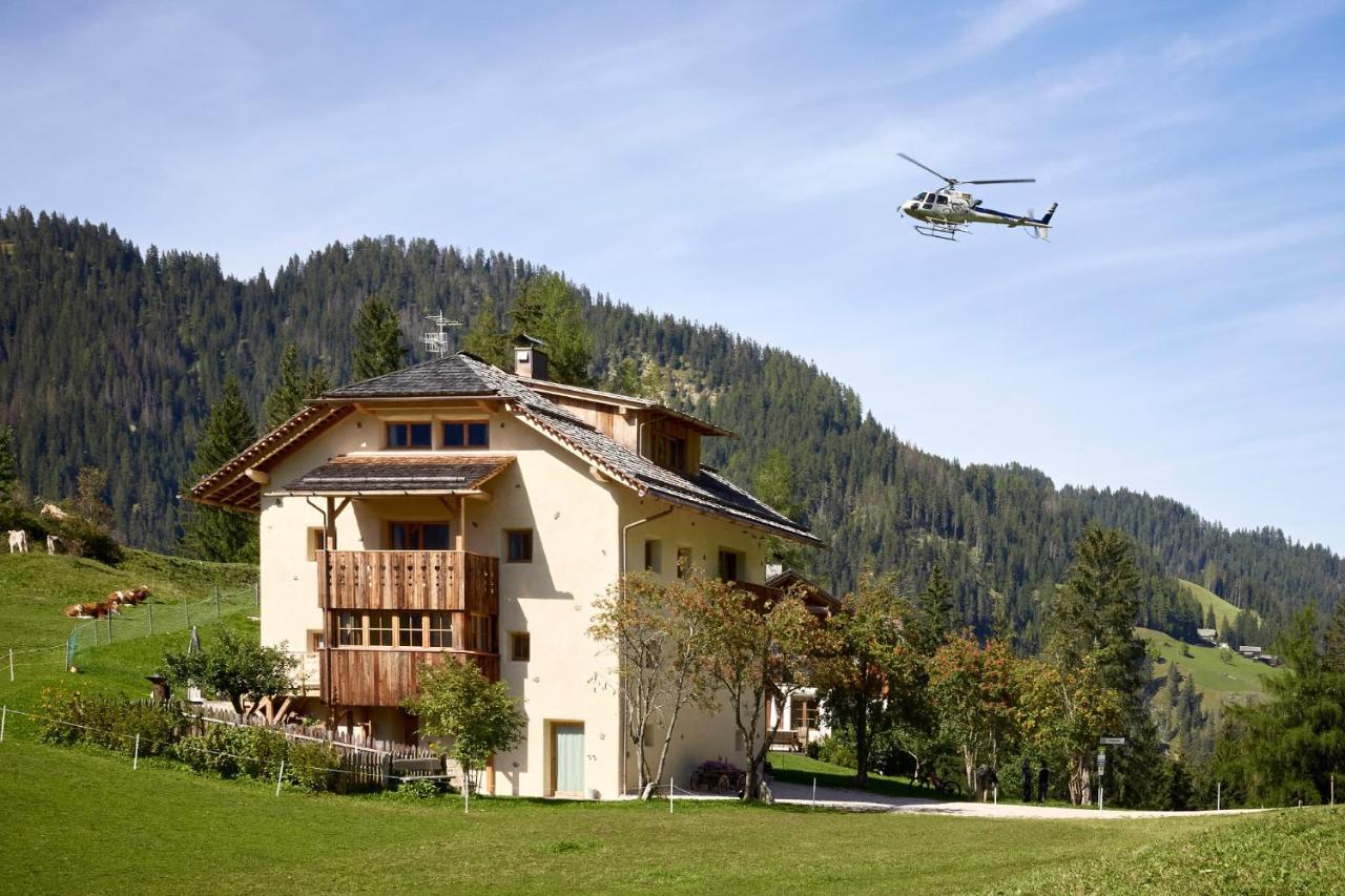 Sotciastel Antico Chalet Badia  Exteriör bild